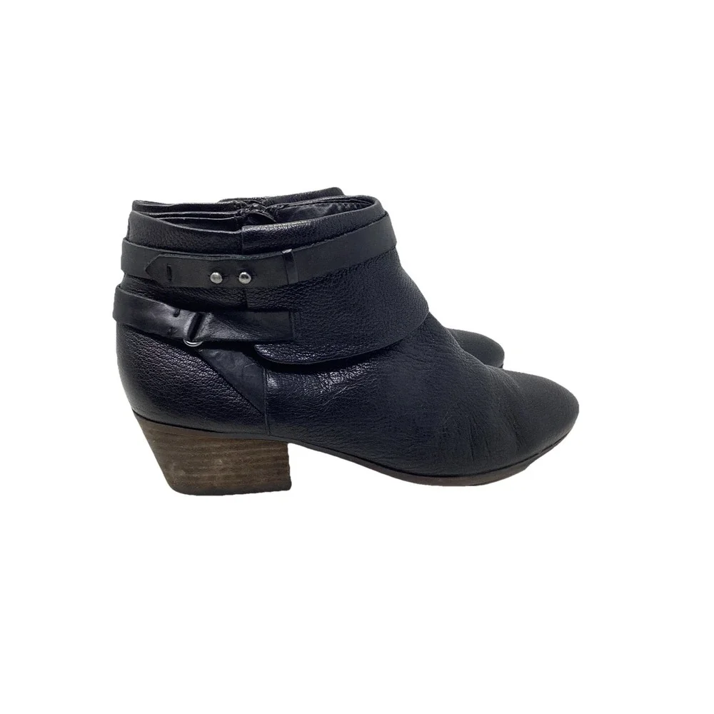 Clarks Spye Comet Ankle Bootie Black Pebbled Leather 1 3/4